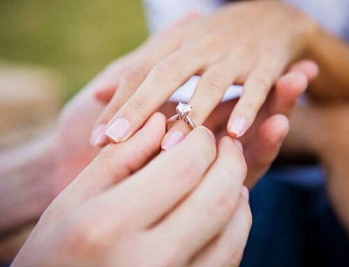 Anello di fidanzamento, pegno d’amore eterno